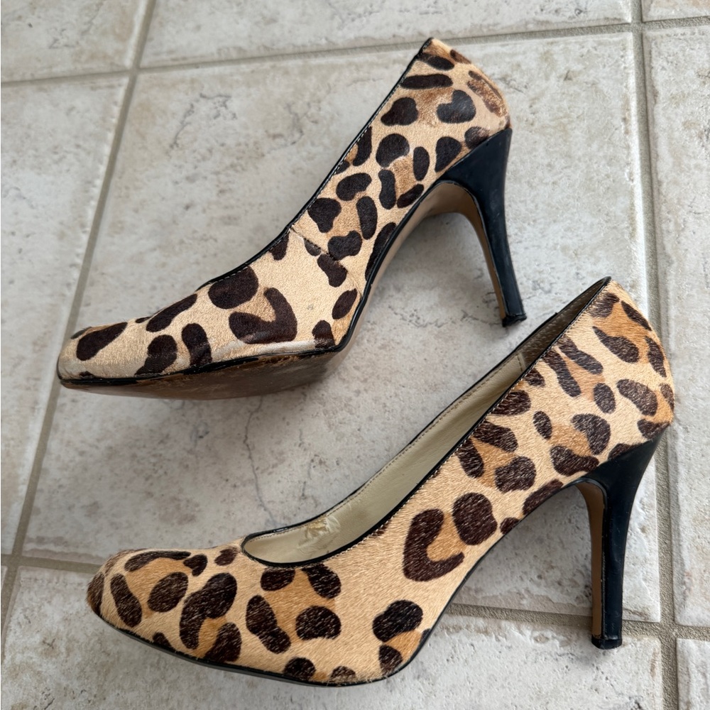 Max Studio Leopard Print Heels - Picture 2 of 6